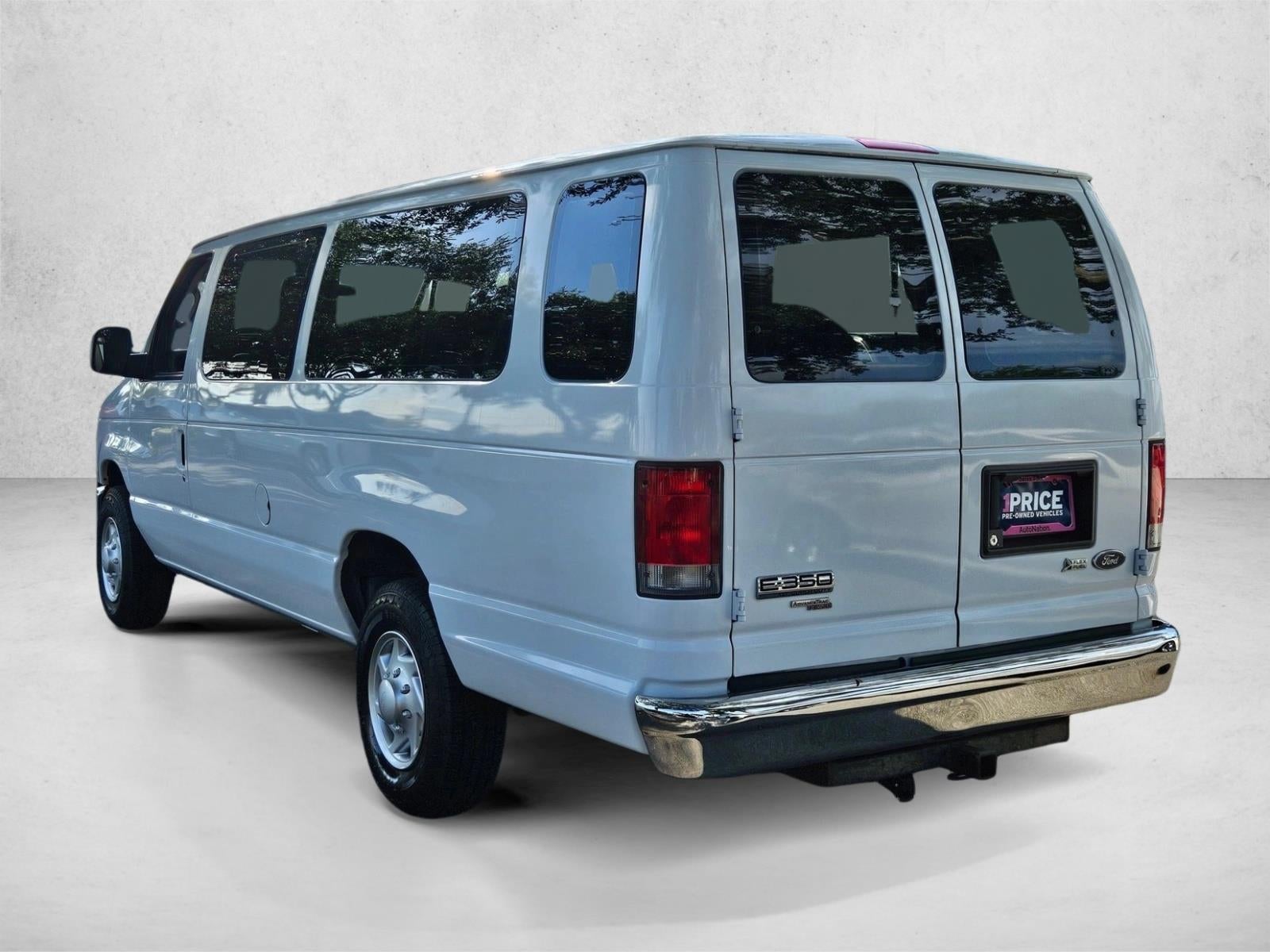 2014 Ford Econoline Wagon E-350 Super Duty Ext XLT