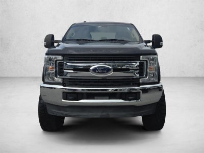 2019 Ford Super Duty F-250 SRW XLT 4WD Crew Cab 6.75' Box