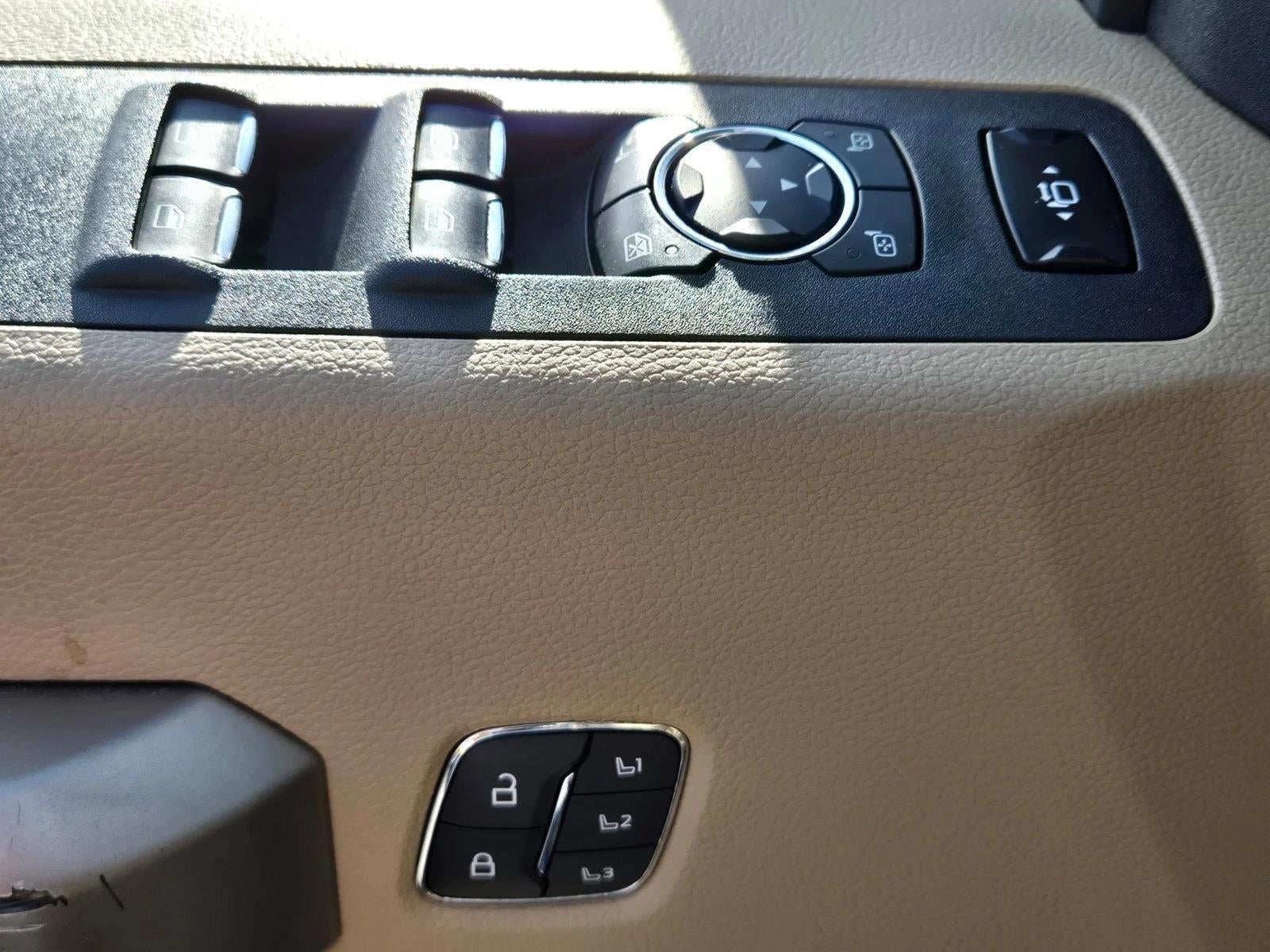 2020 Ford Super Duty F-250 SRW LARIAT 4WD Crew Cab 6.75' Box