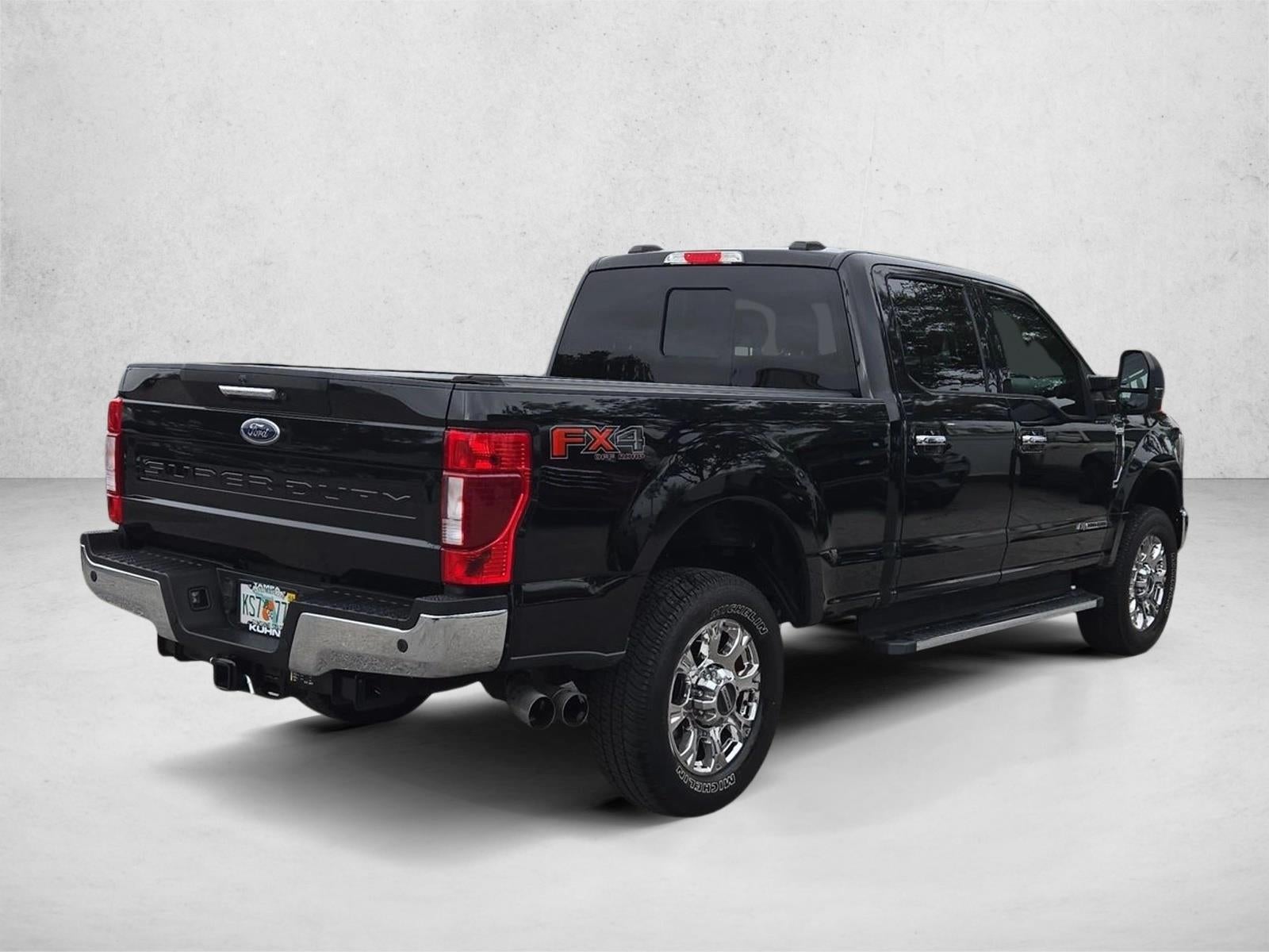 2022 Ford Super Duty F-250 SRW LARIAT 4WD Crew Cab 6.75' Box