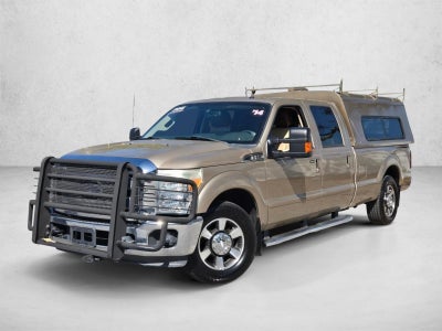 2014 Ford Super Duty F-350 SRW 2WD Crew Cab 6-3/4 Ft Box Lariat