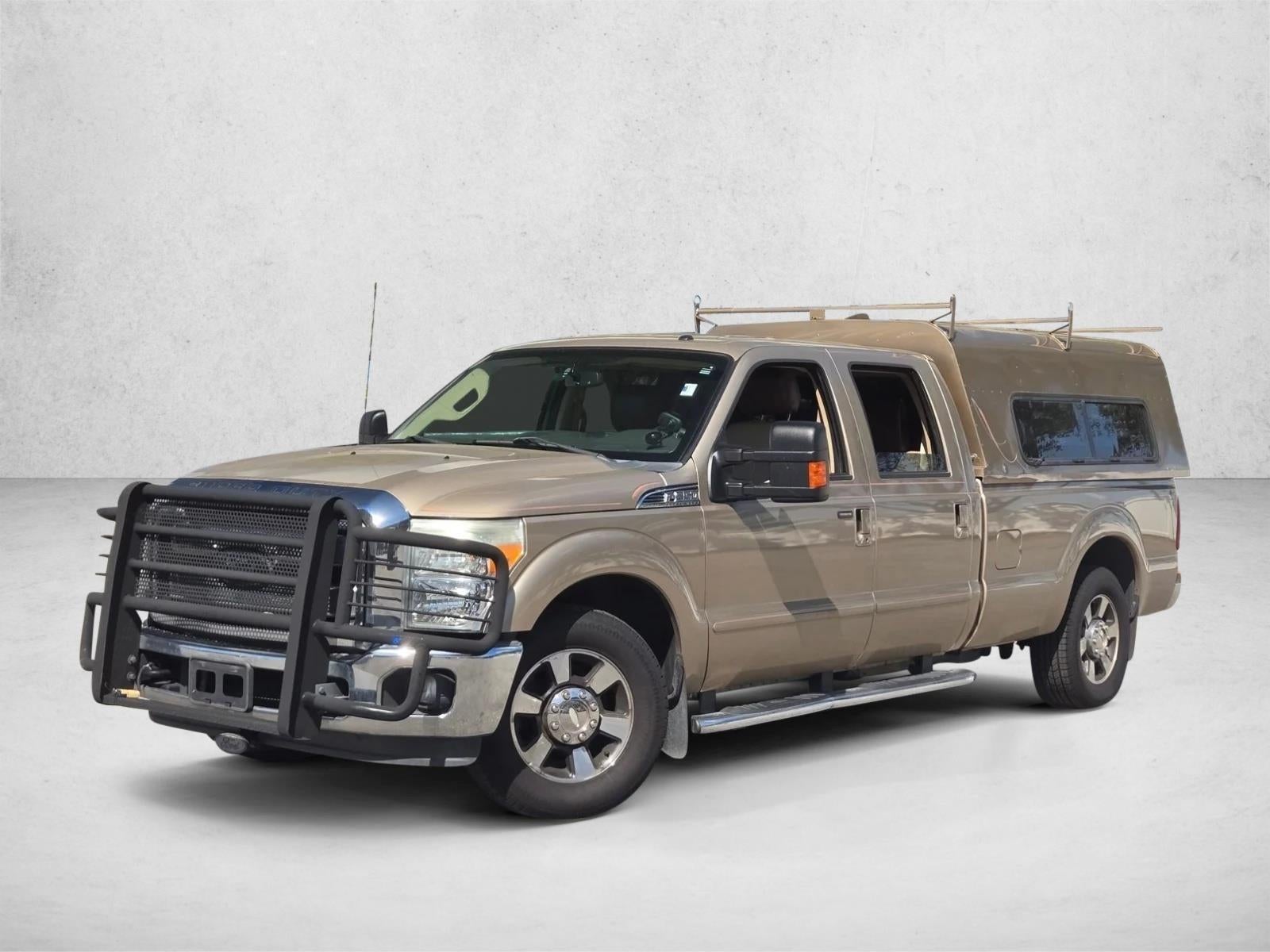 2014 Ford Super Duty F-350 SRW 2WD Crew Cab 6-3/4 Ft Box Lariat