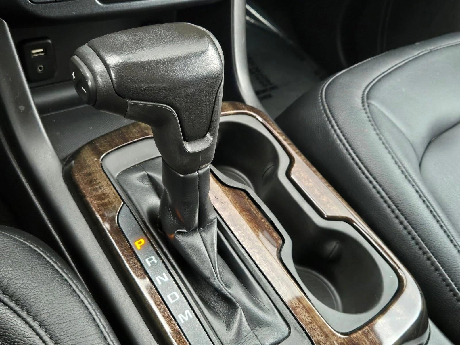 2016 GMC Canyon Crew Cab Short Box 2-Wheel Drive SLT