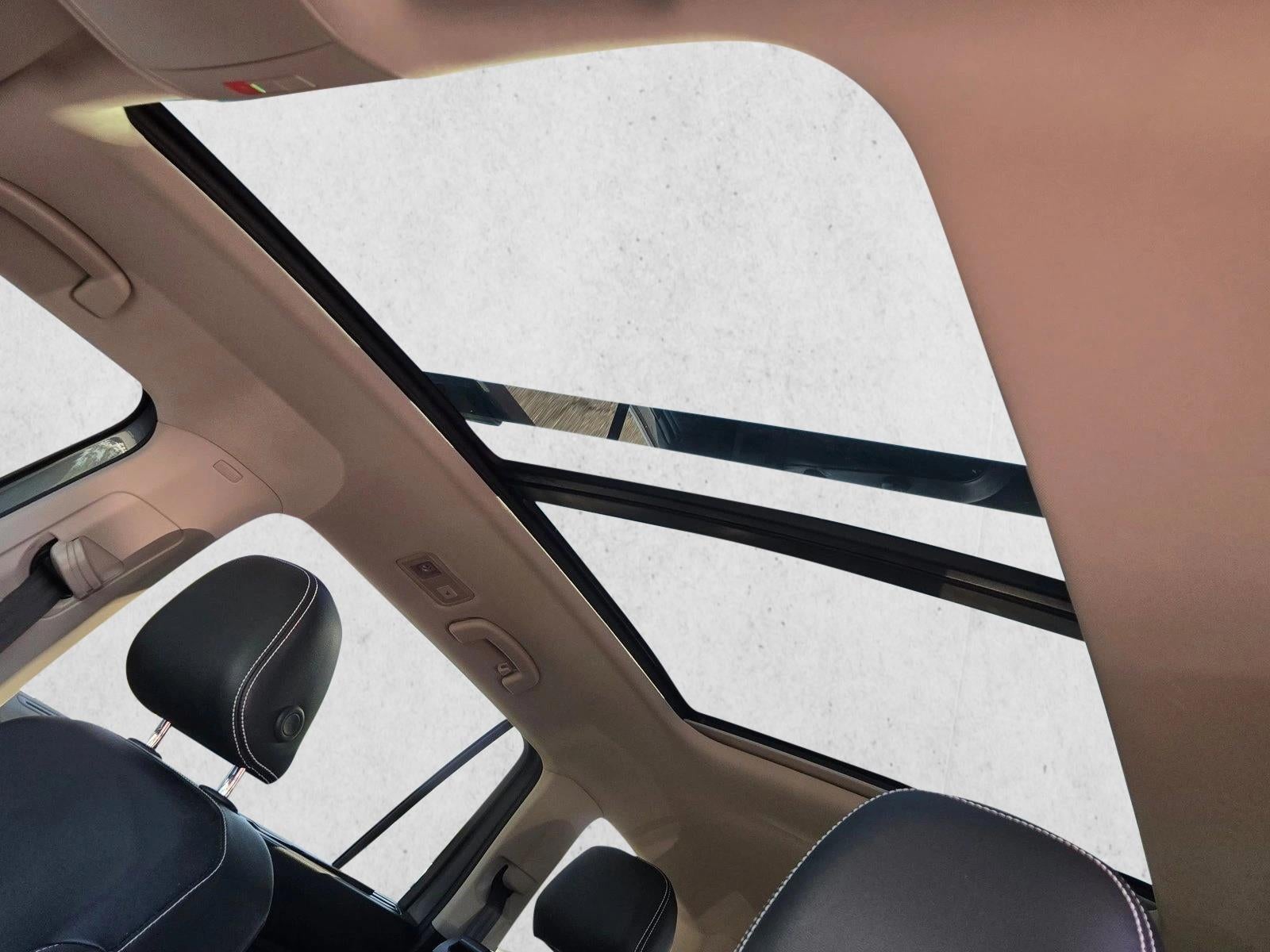 2022 Volkswagen Atlas 2.0T SE w/Technology 4MOTION