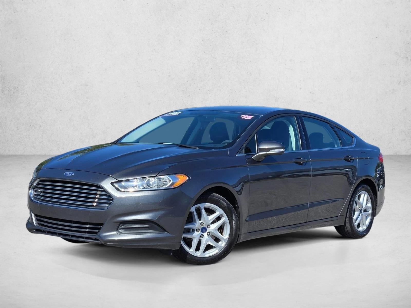2015 Ford Fusion 4dr Sdn SE FWD