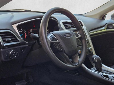2015 Ford Fusion 4dr Sdn SE FWD