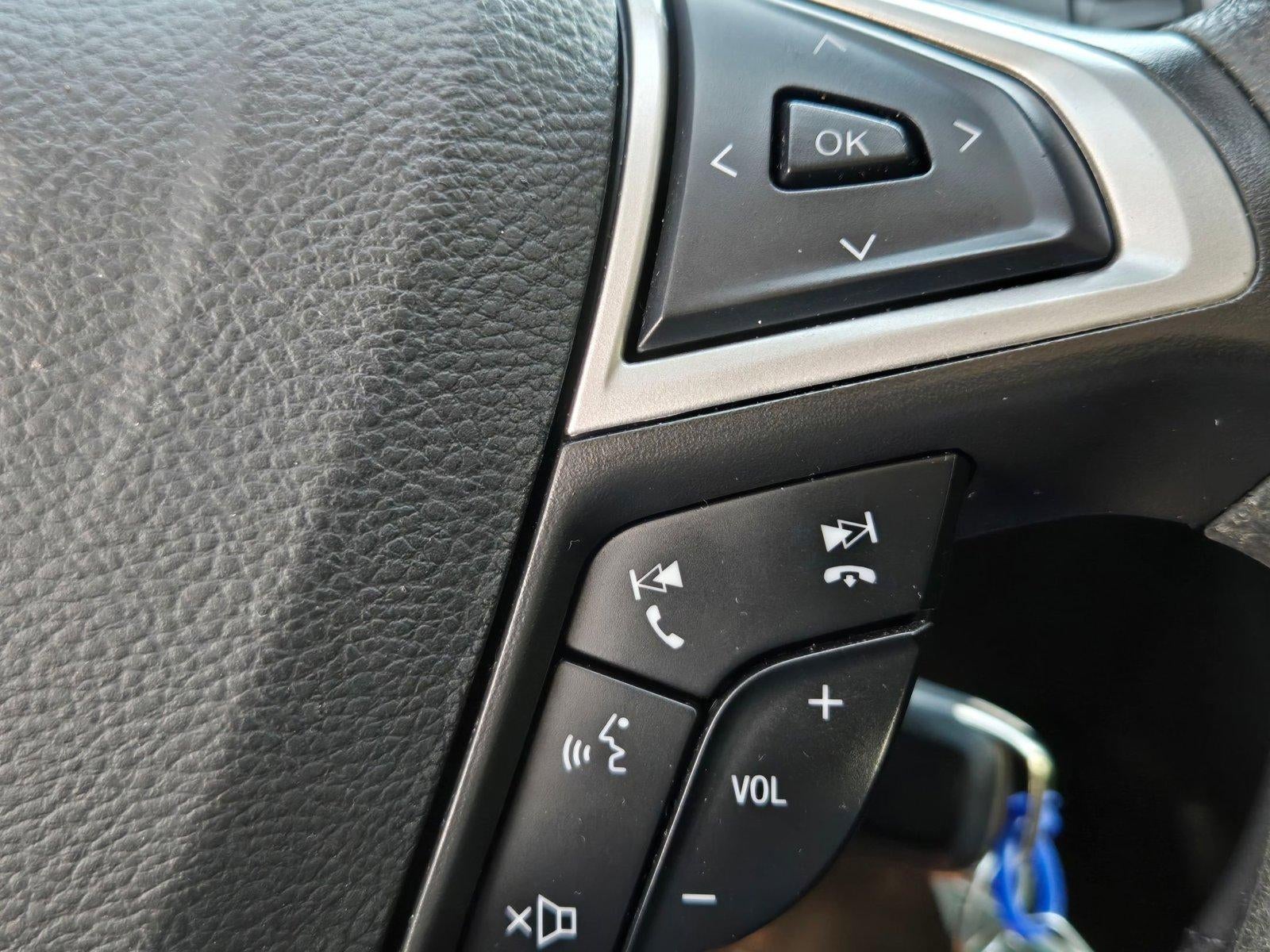 2015 Ford Fusion 4dr Sdn SE FWD