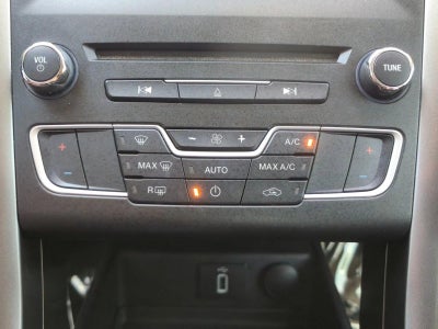 2017 Ford Fusion SE FWD