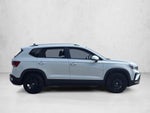 2024 Volkswagen Taos SE FWD