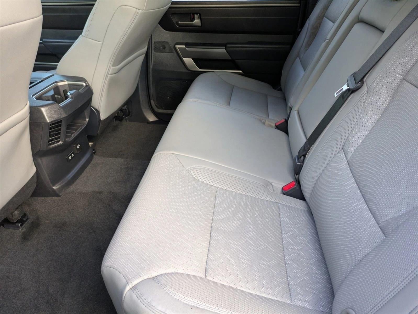 2025 Toyota Tundra 4WD 4WD SR5 CrewMax 5.5' Bed (Natl)