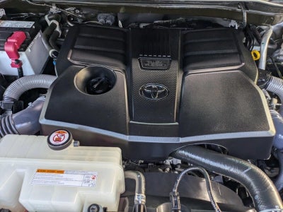 2025 Toyota Tundra 4WD 4WD SR5 CrewMax 5.5' Bed (Natl)