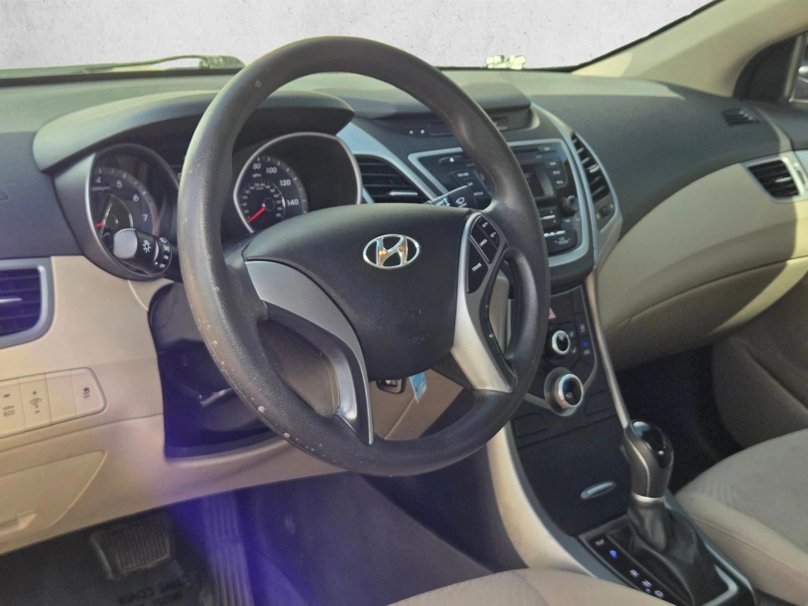 2016 Hyundai ELANTRA 4dr Sdn Auto SE