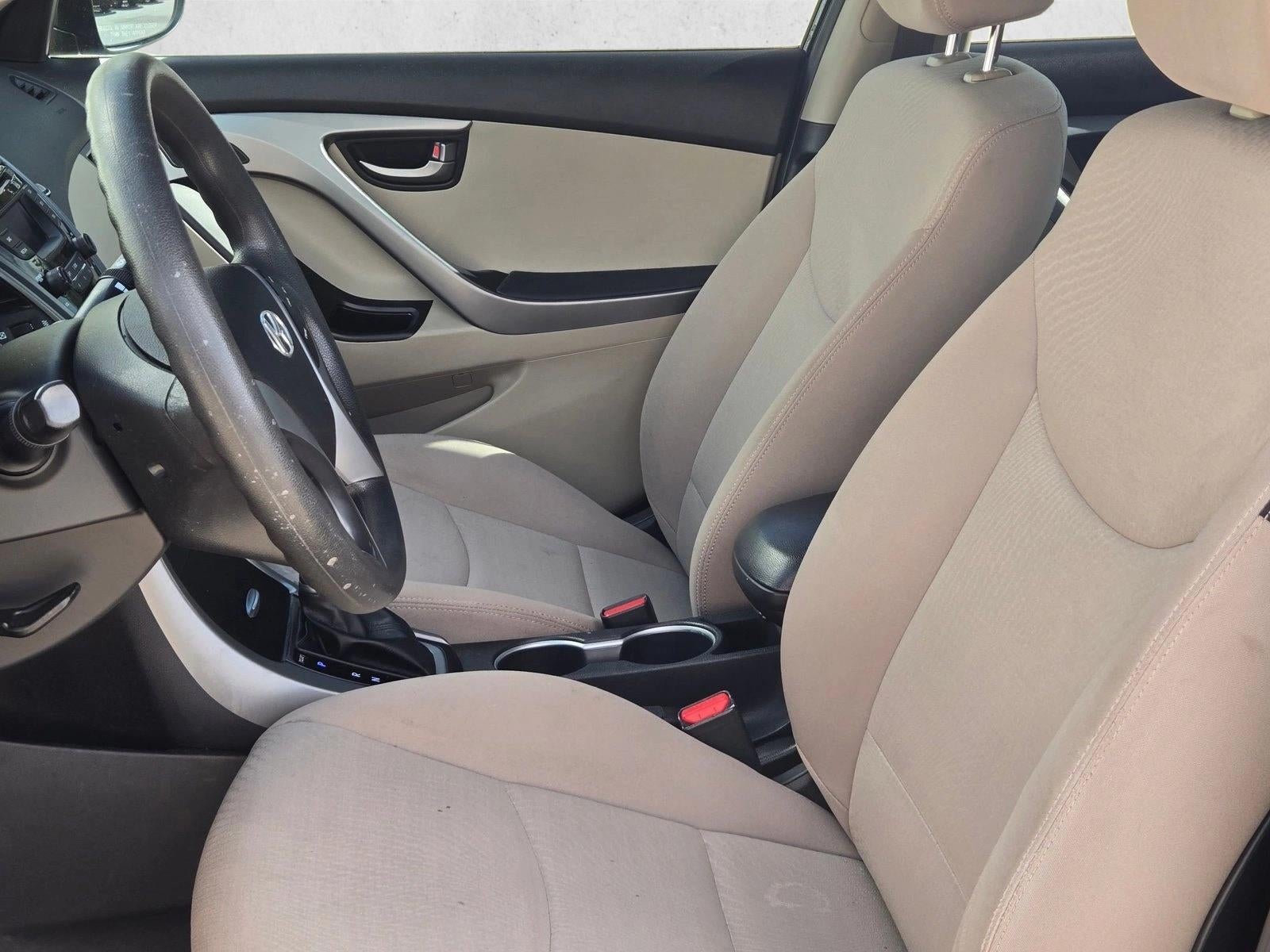 2016 Hyundai ELANTRA 4dr Sdn Auto SE