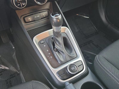 2023 Hyundai VENUE SEL IVT