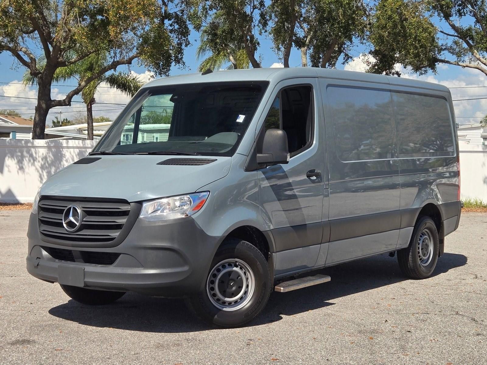2021 Mercedes-Benz Sprinter Cargo Van 2500 Standard Roof I4 144" RWD