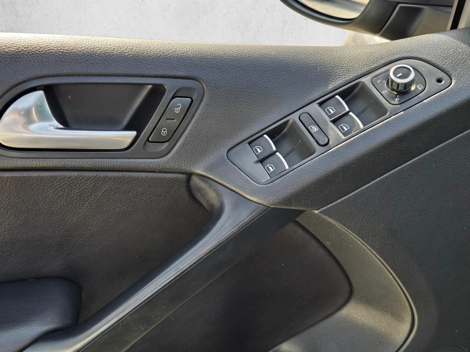 2013 Volkswagen Tiguan 2WD 4dr Auto S