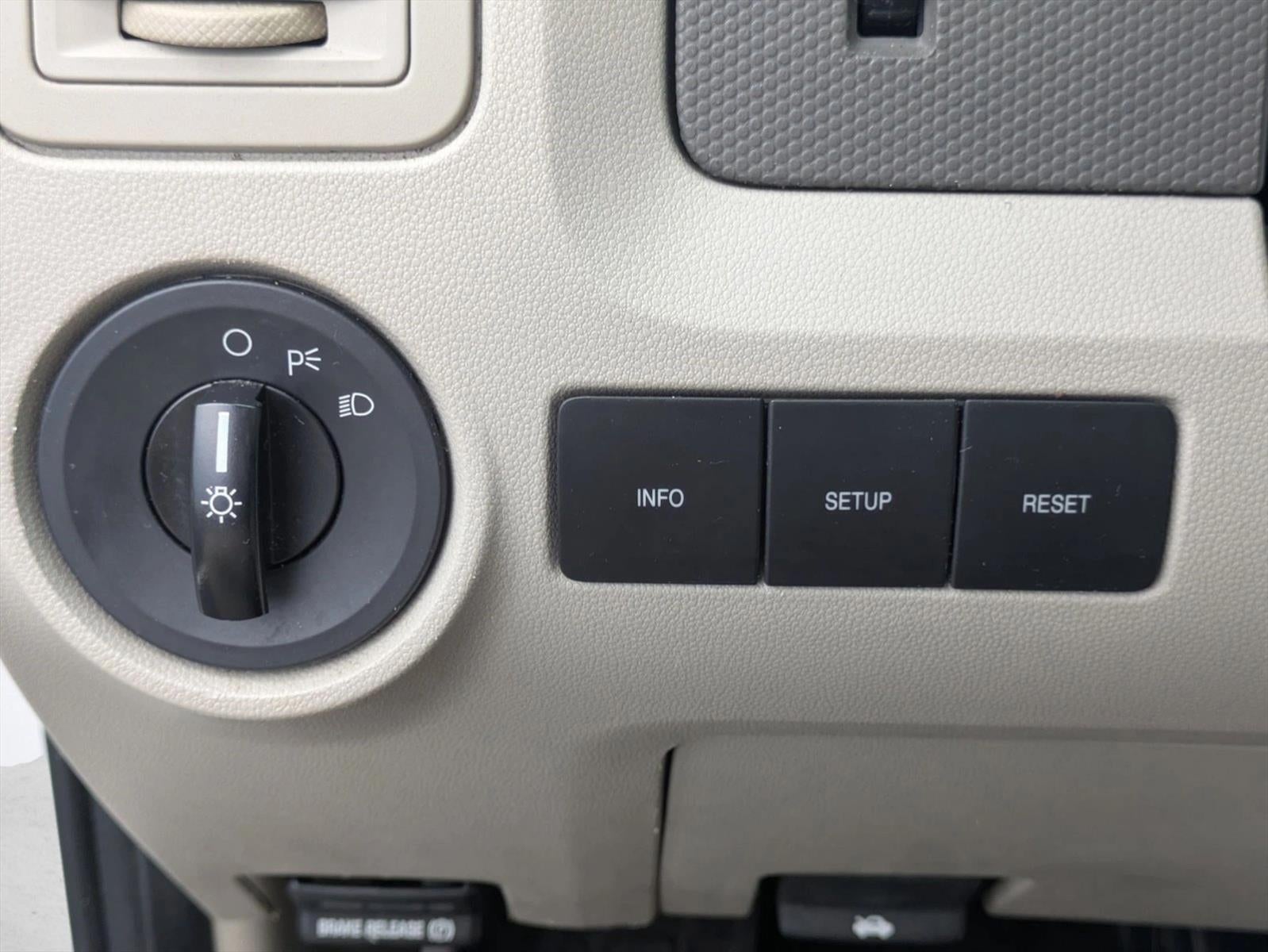 2012 Ford Escape FWD 4dr XLS