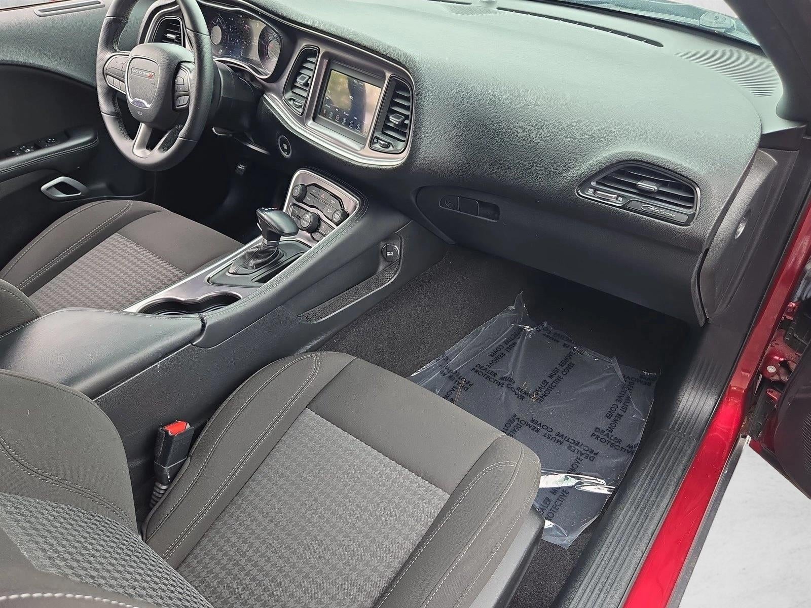 2020 Dodge Challenger SXT RWD