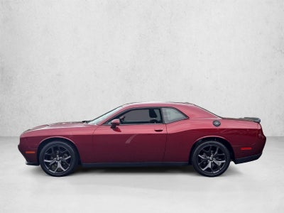 2020 Dodge Challenger SXT RWD