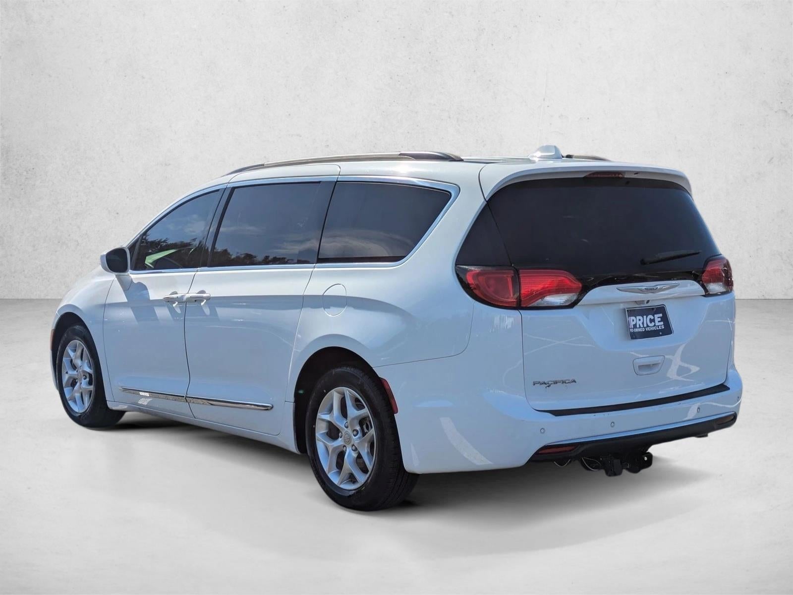 2017 Chrysler Pacifica Touring-L FWD