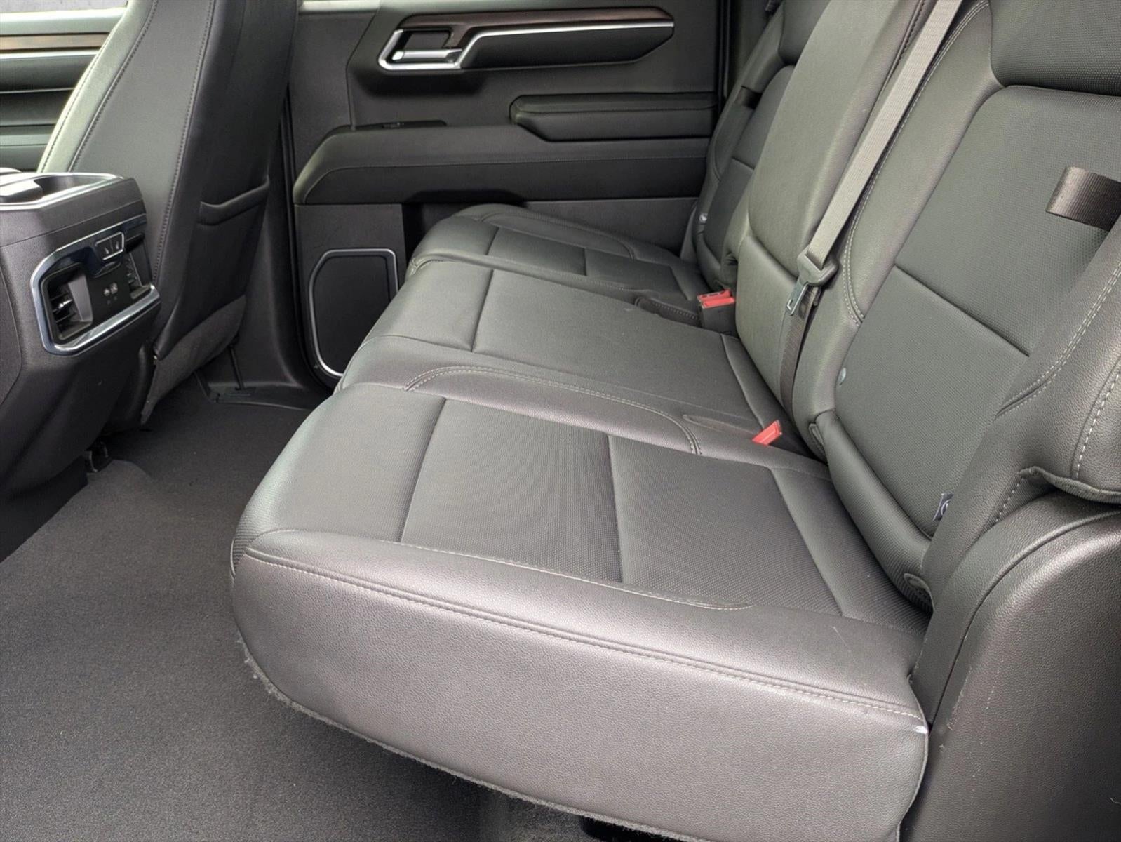2023 GMC Sierra 1500 Crew Cab Short Box 4-Wheel Drive SLT