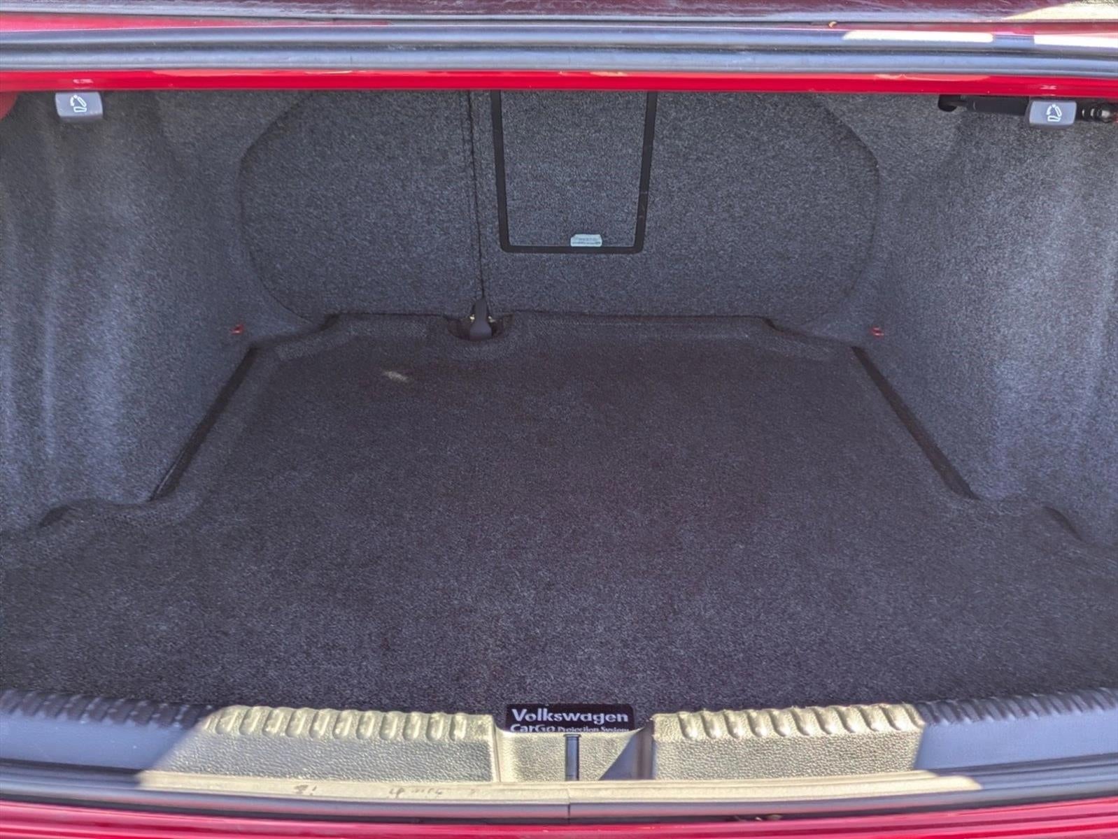 2012 Volkswagen Jetta 4dr Auto SE with Convenience & Sunroof PZEV Sedan