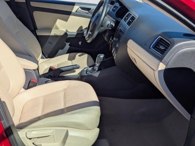 2012 Volkswagen Jetta 4dr Auto SE with Convenience & Sunroof PZEV Sedan