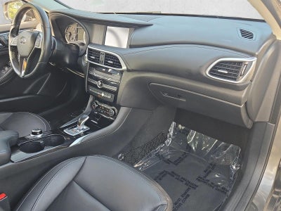 2017 INFINITI QX30 Luxury FWD