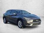 2017 INFINITI QX30 Luxury FWD