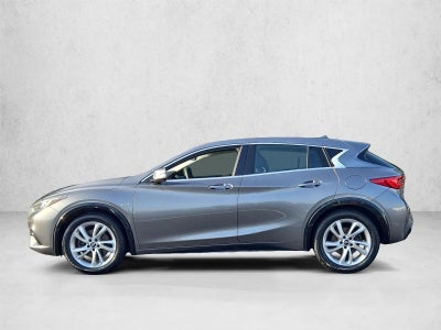 2017 INFINITI QX30 Luxury FWD