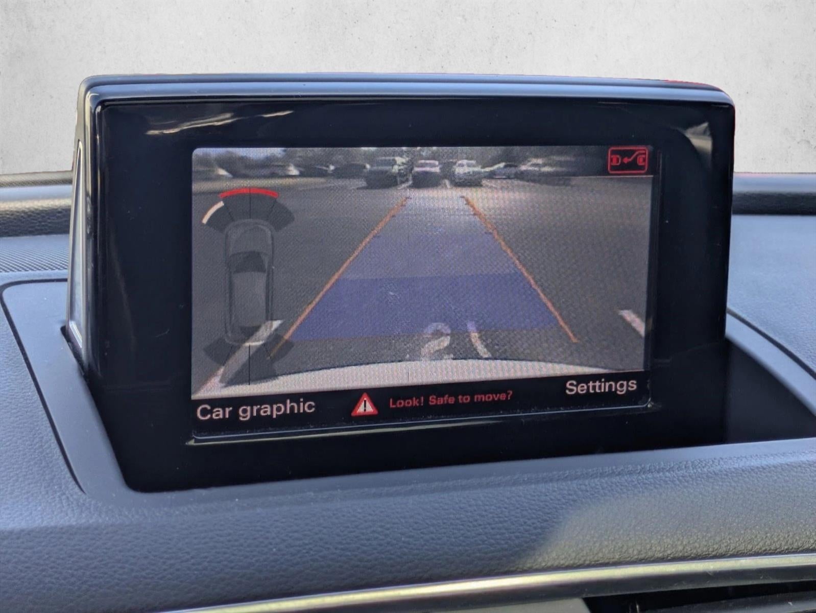 2018 Audi Q3 2.0 TFSI Sport Premium FWD