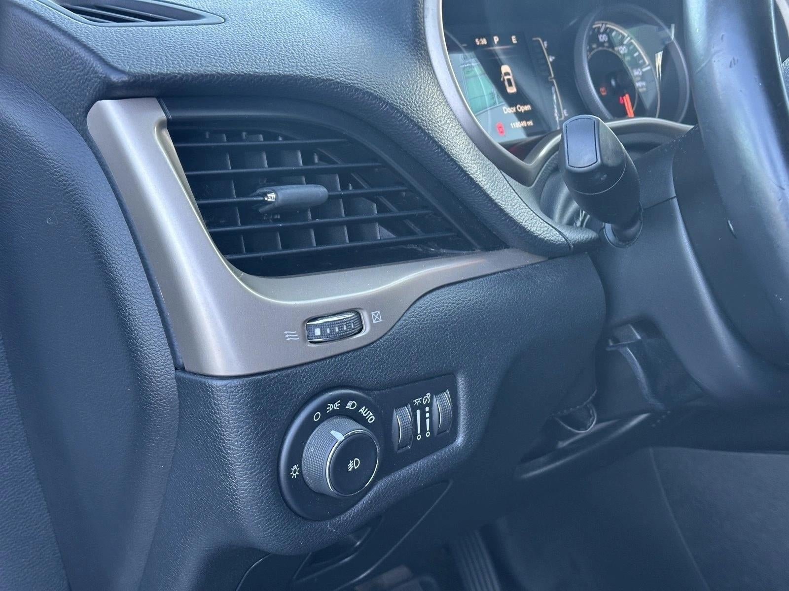 2016 Jeep Cherokee FWD 4dr Latitude