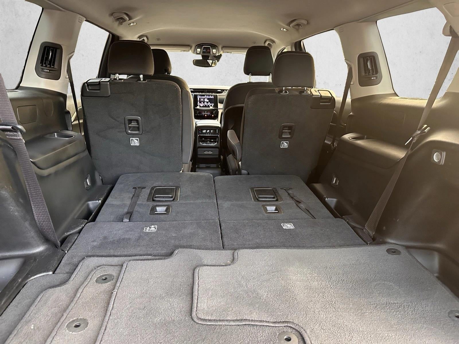 2023 Jeep Grand Cherokee L Laredo 4x4