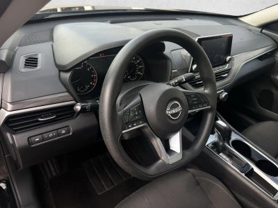 2024 Nissan Altima 2.5 SV Sedan