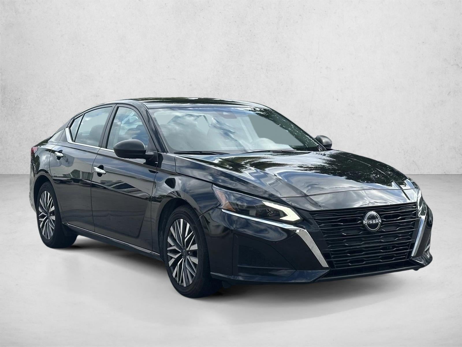 2024 Nissan Altima 2.5 SV Sedan