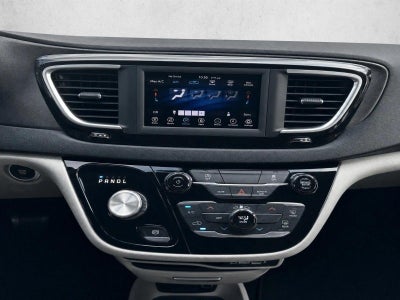 2021 Chrysler Voyager LXI FWD