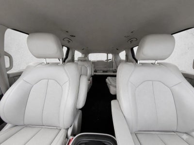 2021 Chrysler Voyager LXI FWD