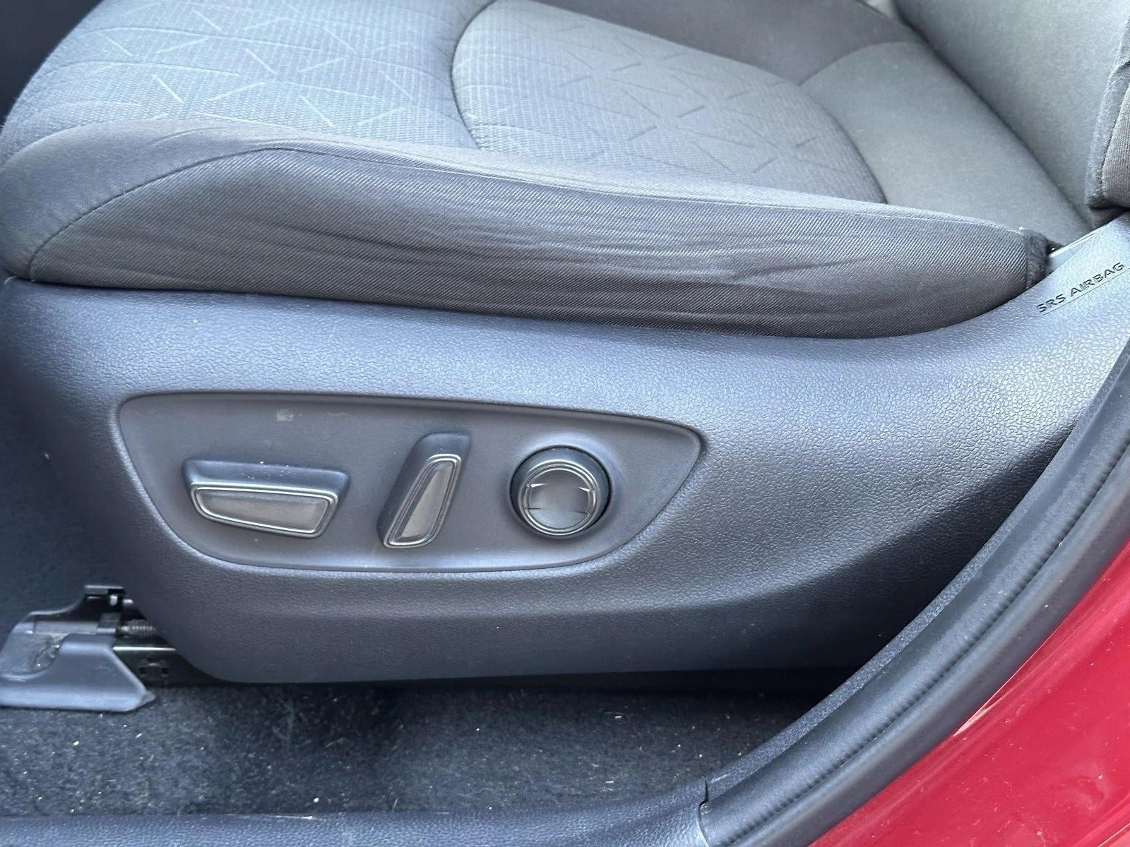 2021 Toyota RAV4 XLE FWD (GS)