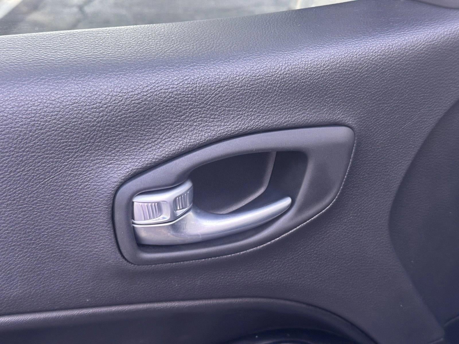 2018 Jeep Compass Latitude FWD