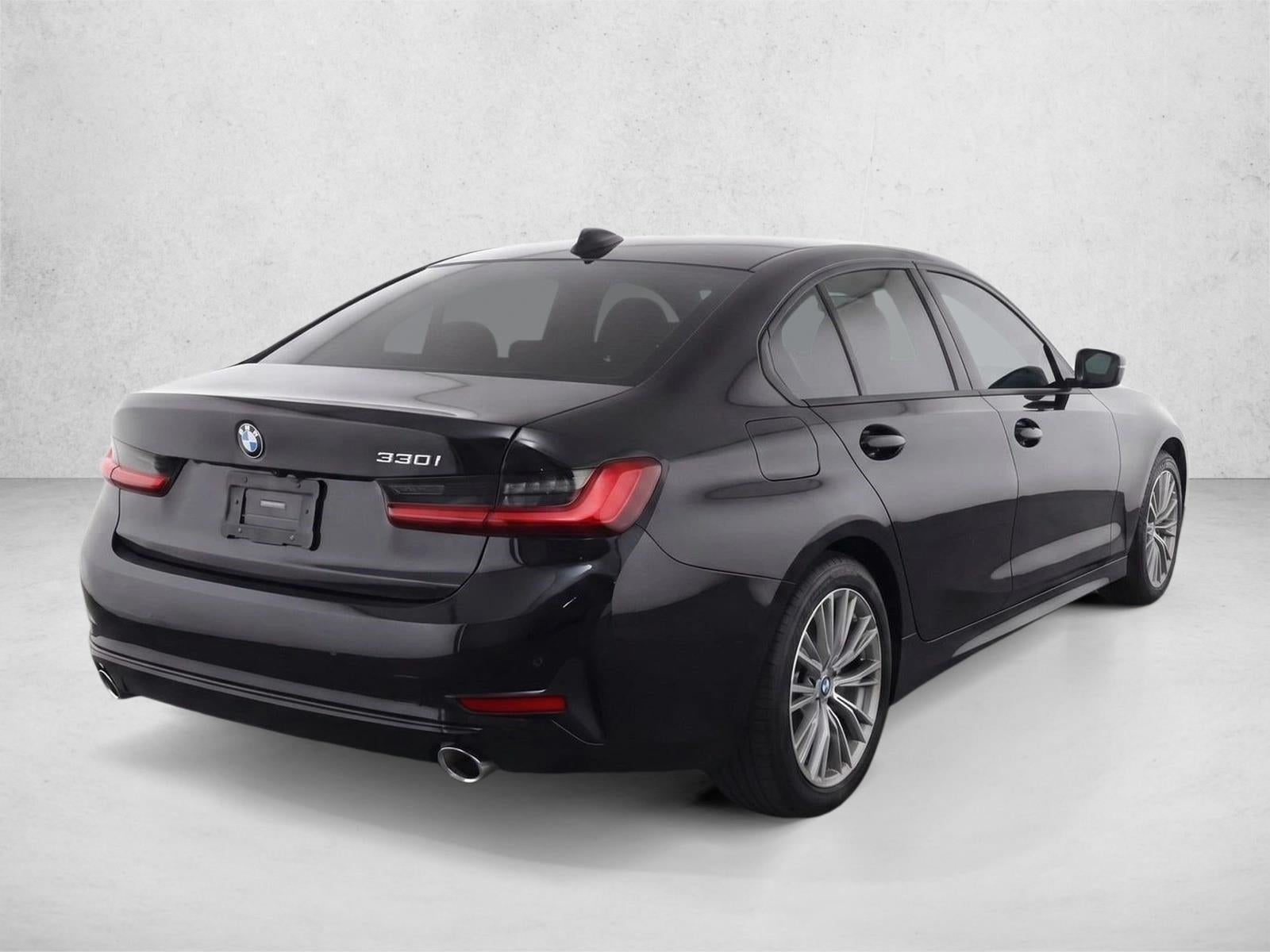 2023 BMW 330i Sedan