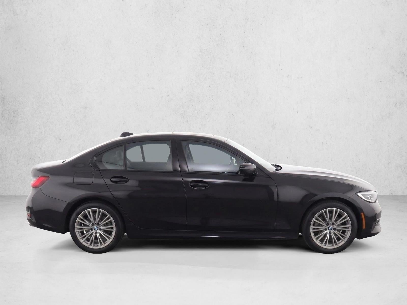 2023 BMW 330i Sedan