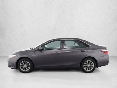 2017 Toyota Camry LE Auto (SE)