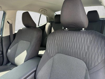 2025 Toyota Camry LE (SE)