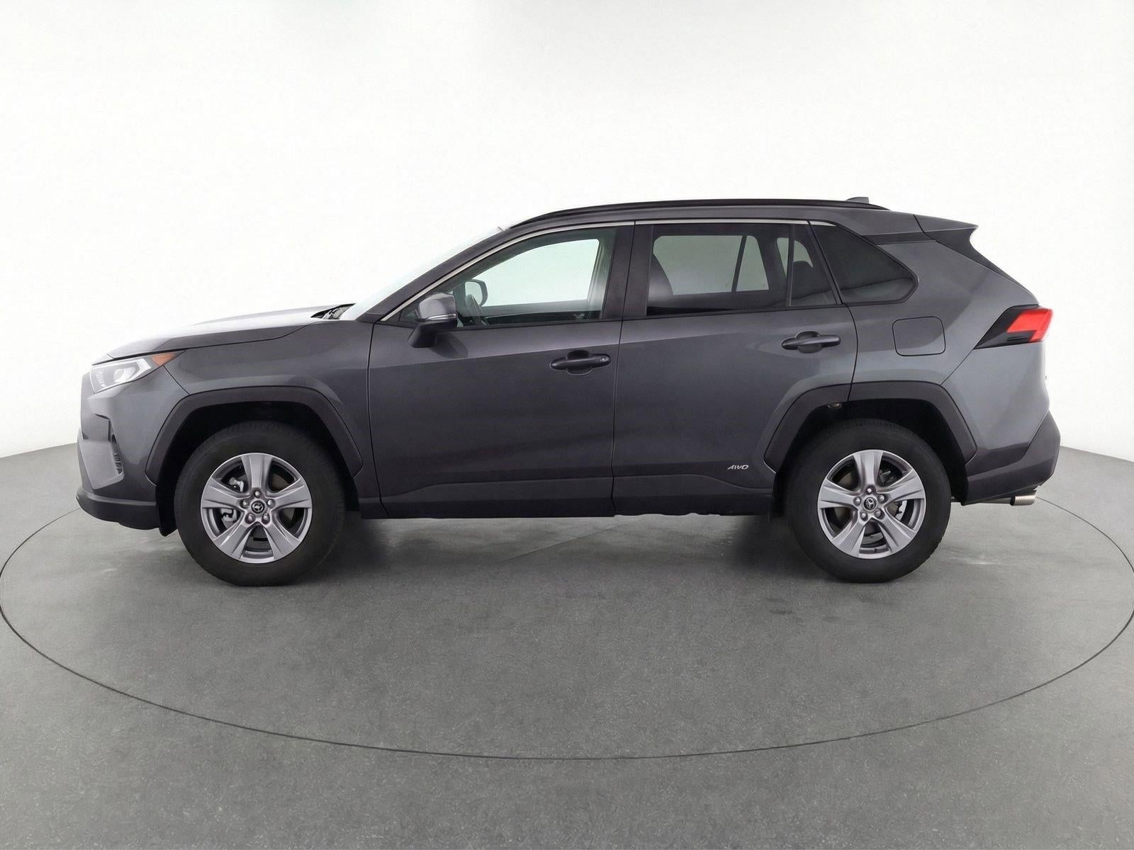 2022 Toyota RAV4 Hybrid XLE AWD (Natl)