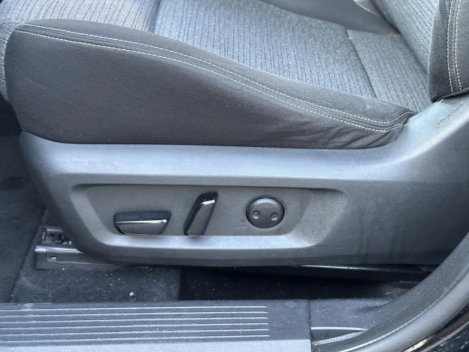 2021 Nissan Rogue FWD SV