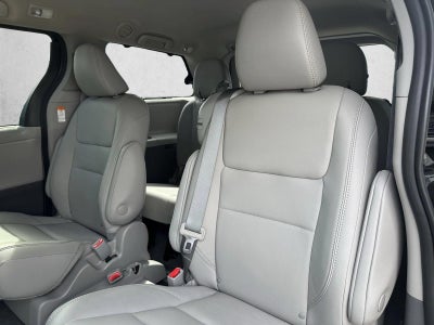 2020 Toyota Sienna XLE FWD 8-Passenger (Natl)