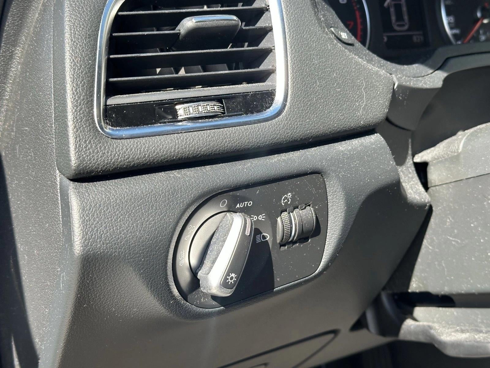 2018 Audi Q3 2.0 TFSI Premium FWD