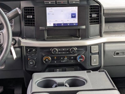 2024 Ford Super Duty F-450 DRW XLT 4WD Crew Cab 179" WB 60" CA