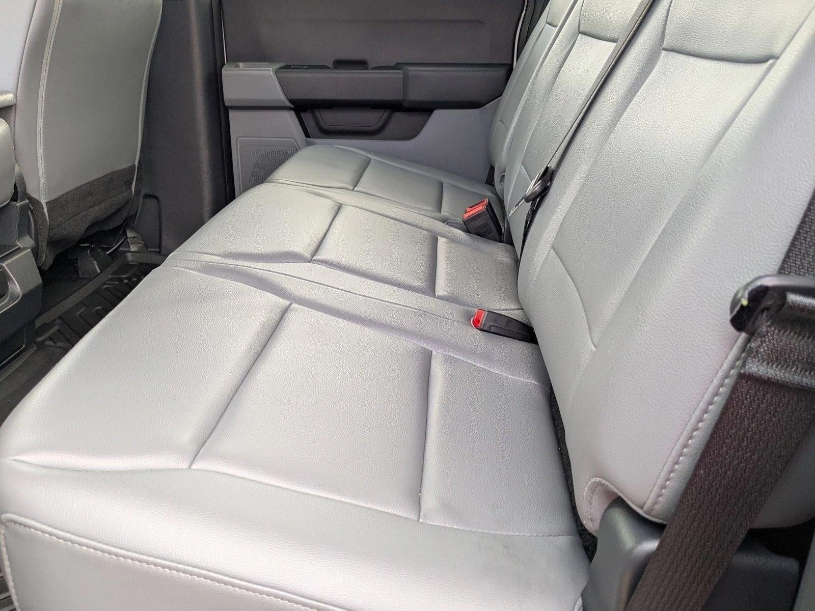 2024 Ford Super Duty F-450 DRW XLT 4WD Crew Cab 179" WB 60" CA