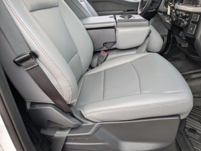 2024 Ford Super Duty F-450 DRW XLT 4WD Crew Cab 179" WB 60" CA